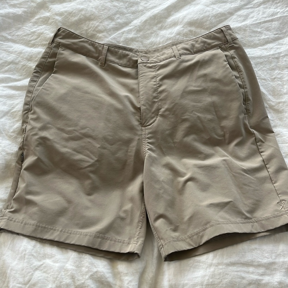 Cuts khaki shorts